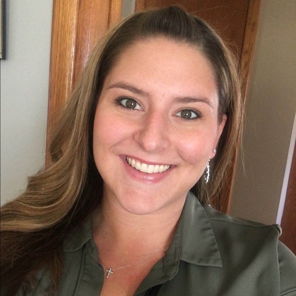 Meet your Posher, Stacy